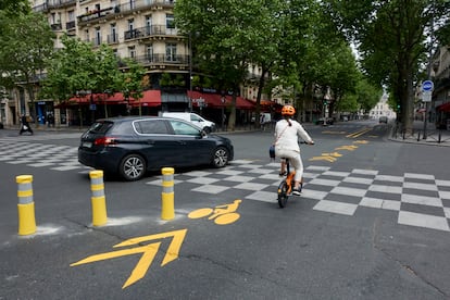 Carril bici temporal abierto en la ciudad durante la pandemia, en una imagen de mayo de 2020. 