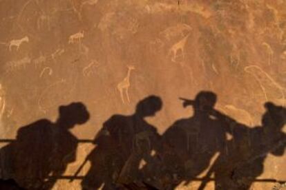 Visitantes en Twyfelfontein.