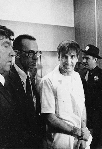 Gary Gilmore, en el tribunal de justicia de Provo, Utah, en diciembre de 1976.