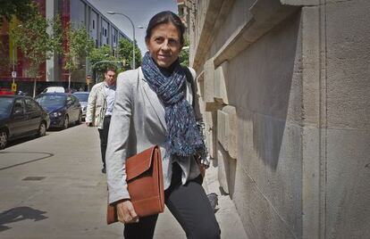 Anna Vidal, a su llegada a los juzgados para declarar como testigo, en mayo de 2013.