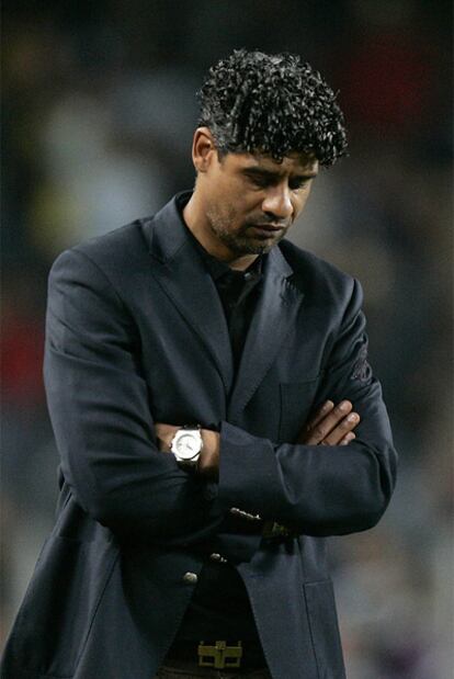 Frank Rijkaard, durante su última etapa en el Barcelona.