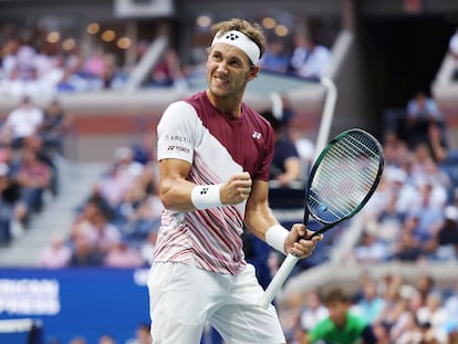 Casper Ruud celebra su triunfo ante Karen Khachanov en las semifinales del US Open este viernes en Nueva York.