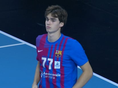 Pablo Urdangarin, en el partido entre el Barça y el Huesca. / @joanRvallve