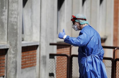 Hospital Severo Ochoa de Leganes donde el ejercito del aire monta guardia en las urgencias.