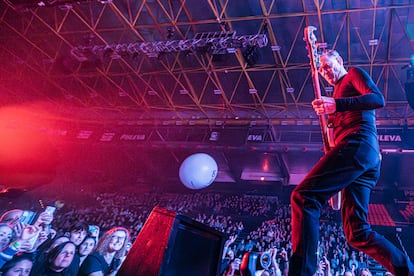 Bryan Adams, durante el concierto de Valencia.