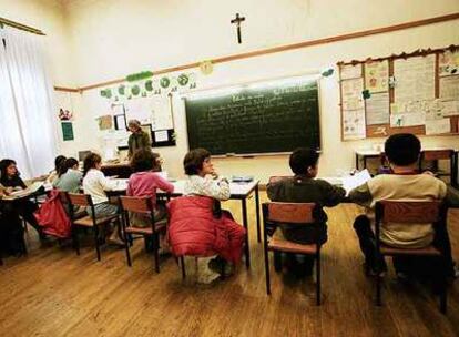 Escolares en un aula básica de Lisboa.