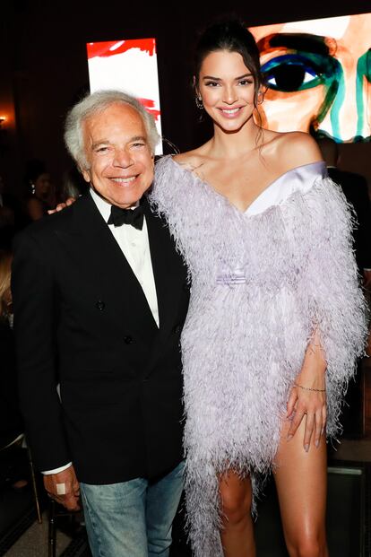 Ralph Lauren, con Kendall Jenner. El diseñador recibió el CFDA Members Salute en los 2018 CFDA Fashion Awards en reconocimiento a su impacto en la moda estadounidense y global.