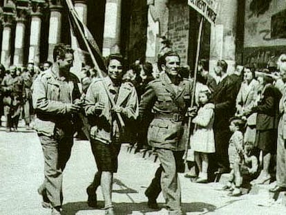 Partisans em Milão depois da libertação do fascismo.