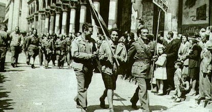 Partisans em Milão depois da libertação do fascismo.