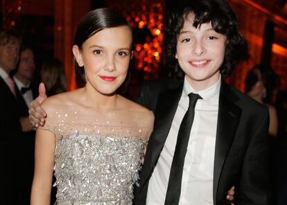 Millie Bobby Brown (Once en la serie) y  Finn Wolfhard (Mike) en una fiesta de Netflix el pasado mes de enero.