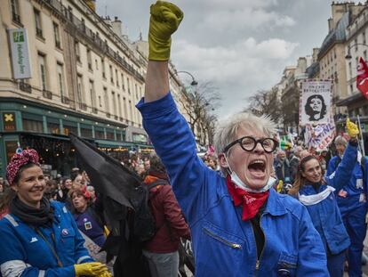 Protesta por la reforma de las pensiones en París.