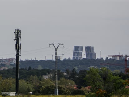 Panorámica de Madrid tomada desde la Casa de Campo, en las cercanías de Pozuelo de Alarcón, el pasado 18 de abril.