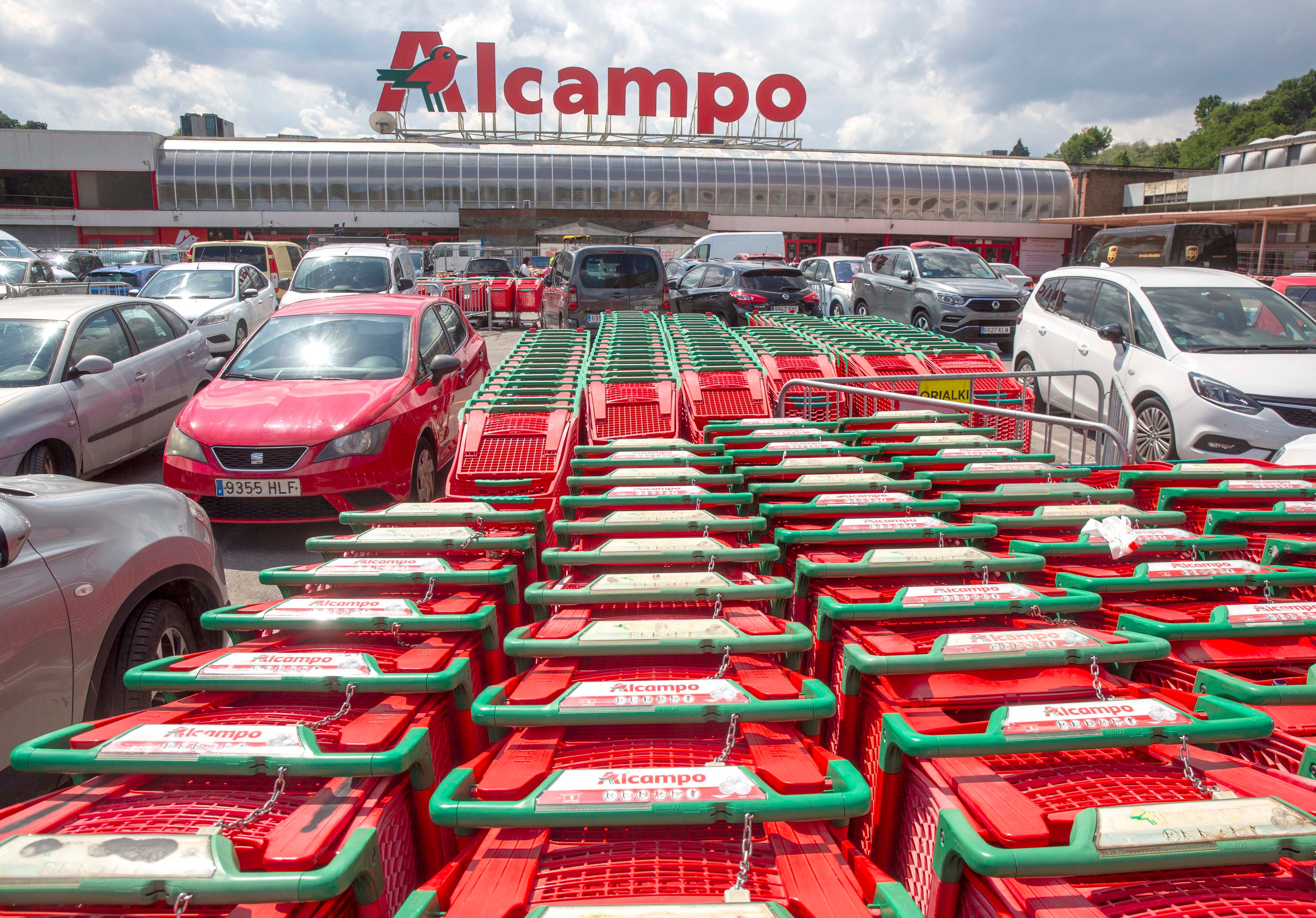 Exterior de una tienda de Alcampo en Guipúzcoa.