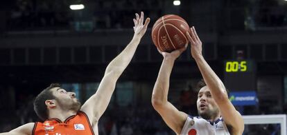 Llull ante Vives.