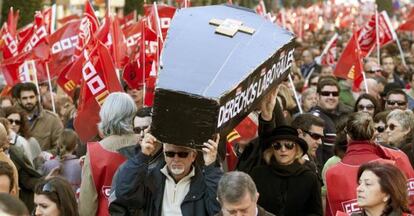 Manifestaci&oacute;n contra la reforma laboral en Alicante.