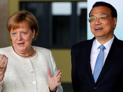 La canciller alemana, Angela Merkel, y el primer ministro chino, Li Keqiang, el pasado julio.