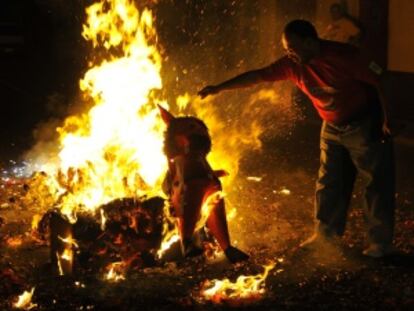 La quema de diablitos, en Guatemala