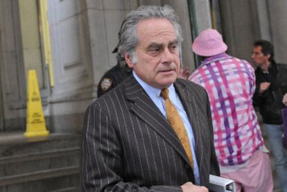 Benjamin Brafman, abogado de DSK, tras visitar ayer a su cliente.