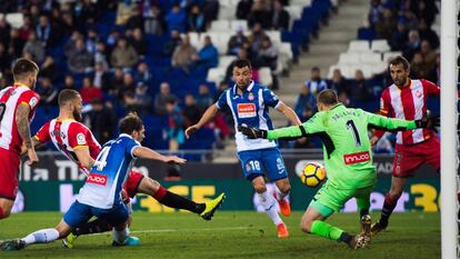 El remate de gol que supuso el gol del Girona.