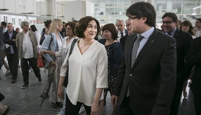 L'alcaldessa de Barcelona, Ada Colau, i el president de la Generalitat, Carles Puigdemont.