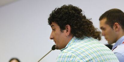 Carlos Hervás, durante el juicio por matar a cuchilladas a una mujer. / lluís serrat (el punt)