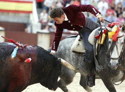 El rejoneador Leonardo Hernández, ayer en Las Ventas.