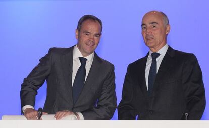 Íñigo Meirás, consejero delegado de Ferrovial, junto al presidente del grupo, Rafael del Pino.