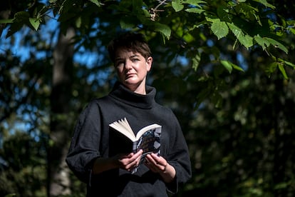 Nancy Campbell, poeta, escritora y autora del reciente ensayo 'La biblioteca de hielo', en Olot (Girona).