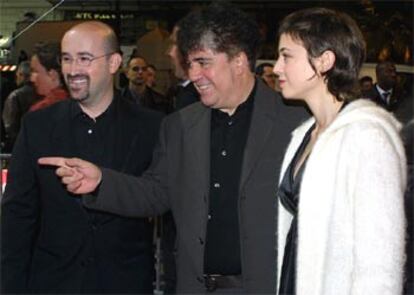 Javier Cámara, Pedro Almodóvar y Leonor Watling, el sábado en Roma durante la gala de entrega de los premios de cine europeos.