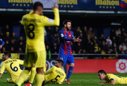 El delantero argentino de Barcelona Leo Messi tras una acción del partido.