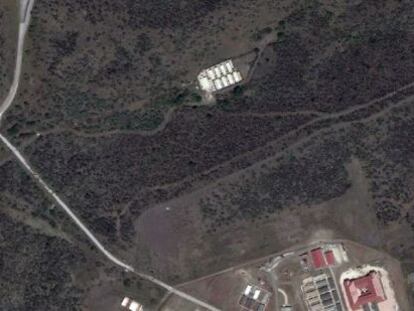 Fotografa satélite da instalação da CIA em Guantánamo conhecida como Penny Lane.