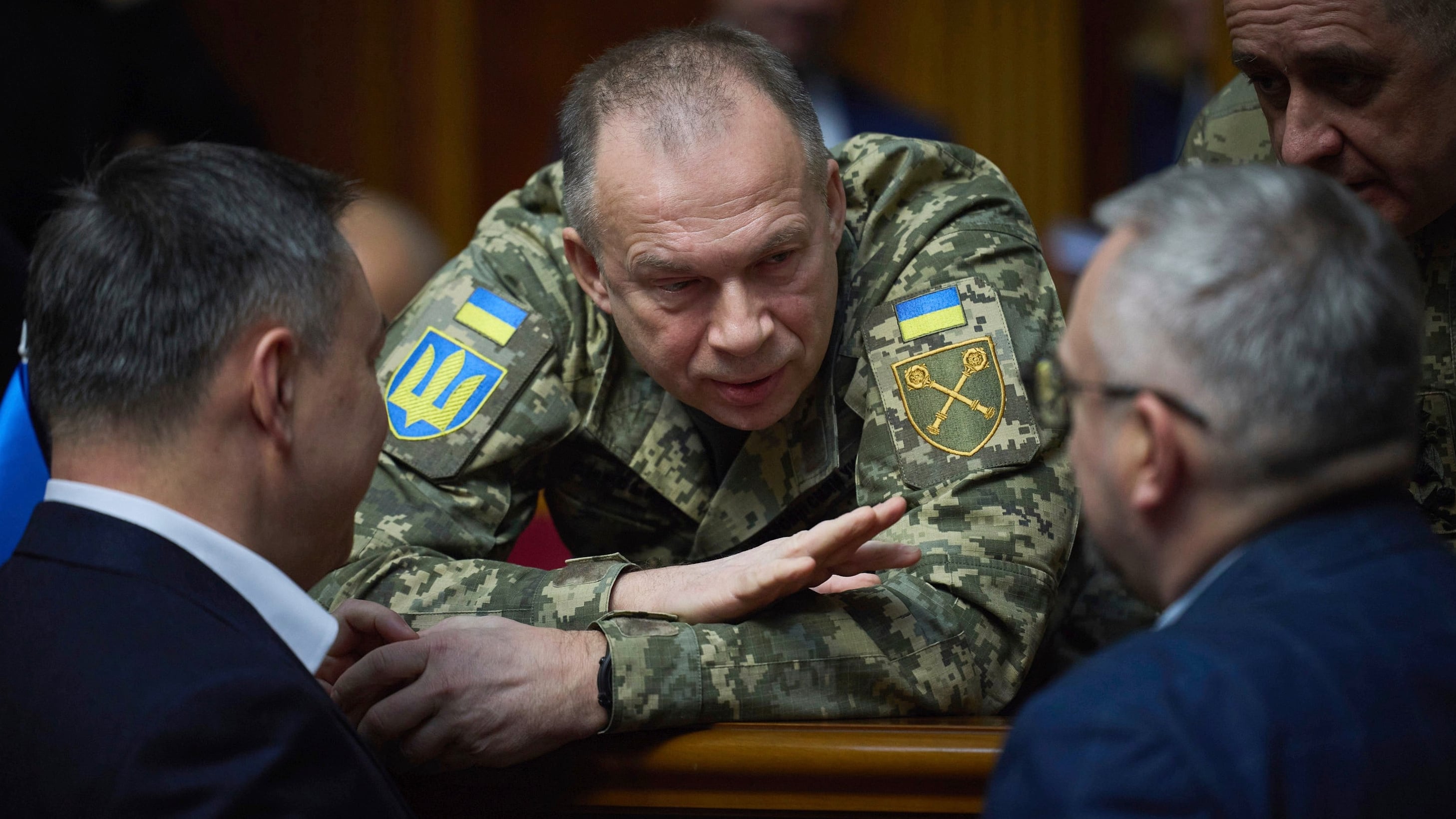 Zelenski releva al jefe del ejército en Ucrania tras seis días de protestas
