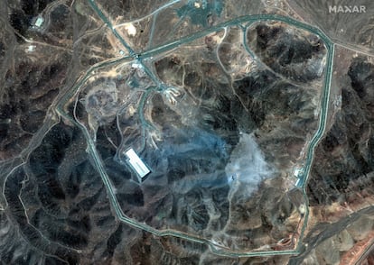 Imagen captada por un satélite de la instalación nuclear de Fordow (Irán) tras el ataque estadounidense del 21 de junio.