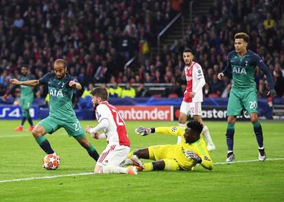 Lucas Moura marca el segundo gol del Tottenham al Ajax de Amsterdam y empata el partido.