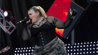 La rapera BigMama canta en el concierto del Primero de Mayo en Roma.