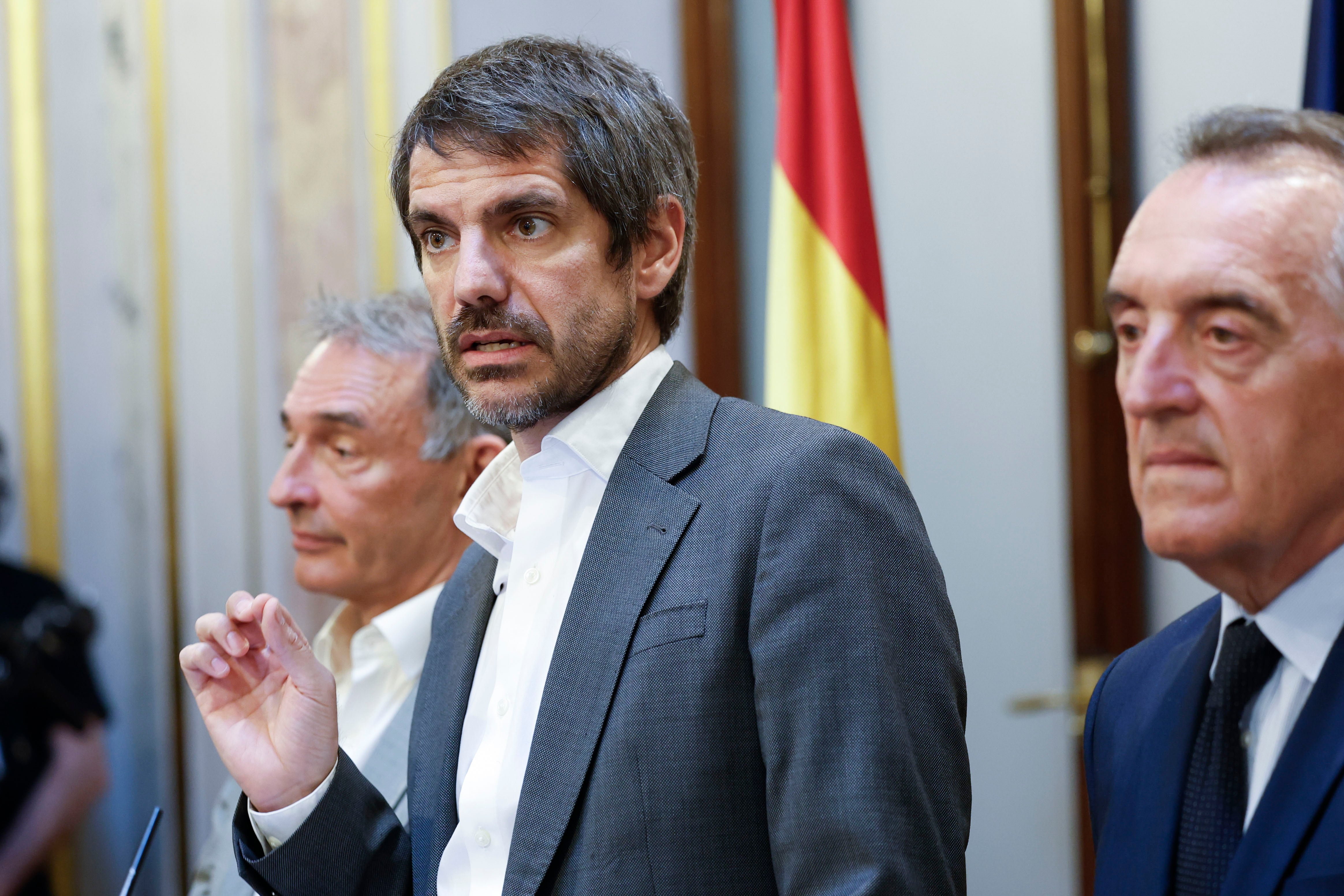 PSOE y Sumar pactan la despenalización de las injurias a la Corona y la ofensa a los sentimientos religiosos
