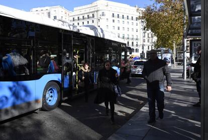 Un autobús de la EMT durante la protesta del 3 de diciembre.