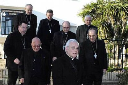 Obispos de las diócesis andaluzas, durante una reunión celebrada en Córdoba el pasado mes de enero.