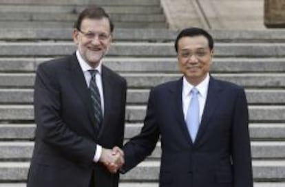 El pesidente del Ejecutivo espa&ntilde;ol, Mariano Rajoy, junto al primer ministro chino Li Keqiang, el pasado mes de septiembre, en Pek&iacute;n.