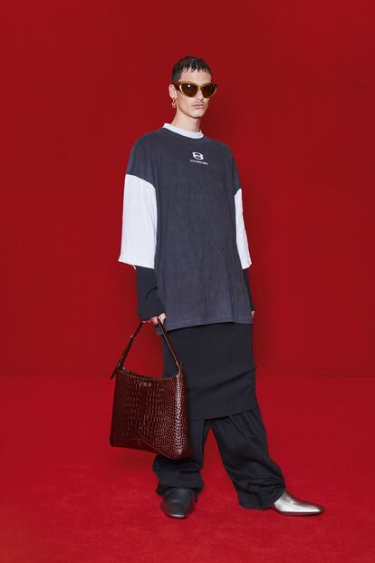 smag-balenciaga-po-rs22-0042