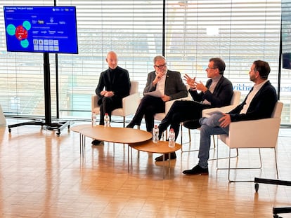 El presidente de  l’alcalde de Lleida, Fèlix Larrosa; el regidor de Joventut, Educació i Ocupació de l'Ajuntament de Lleida,  Xavier Blanco; Salvador Tasqué,  director de la Fundació Princesa de Girona; Jordi Estruga.