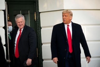 Donald Trump and Mark Meadows leave the White House for the presidential helicopter in October 2020.