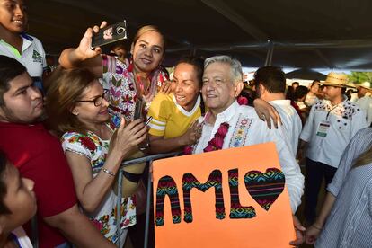 Andrés Manuel López Obrador, en un acto en un pueblo de Guerrero.