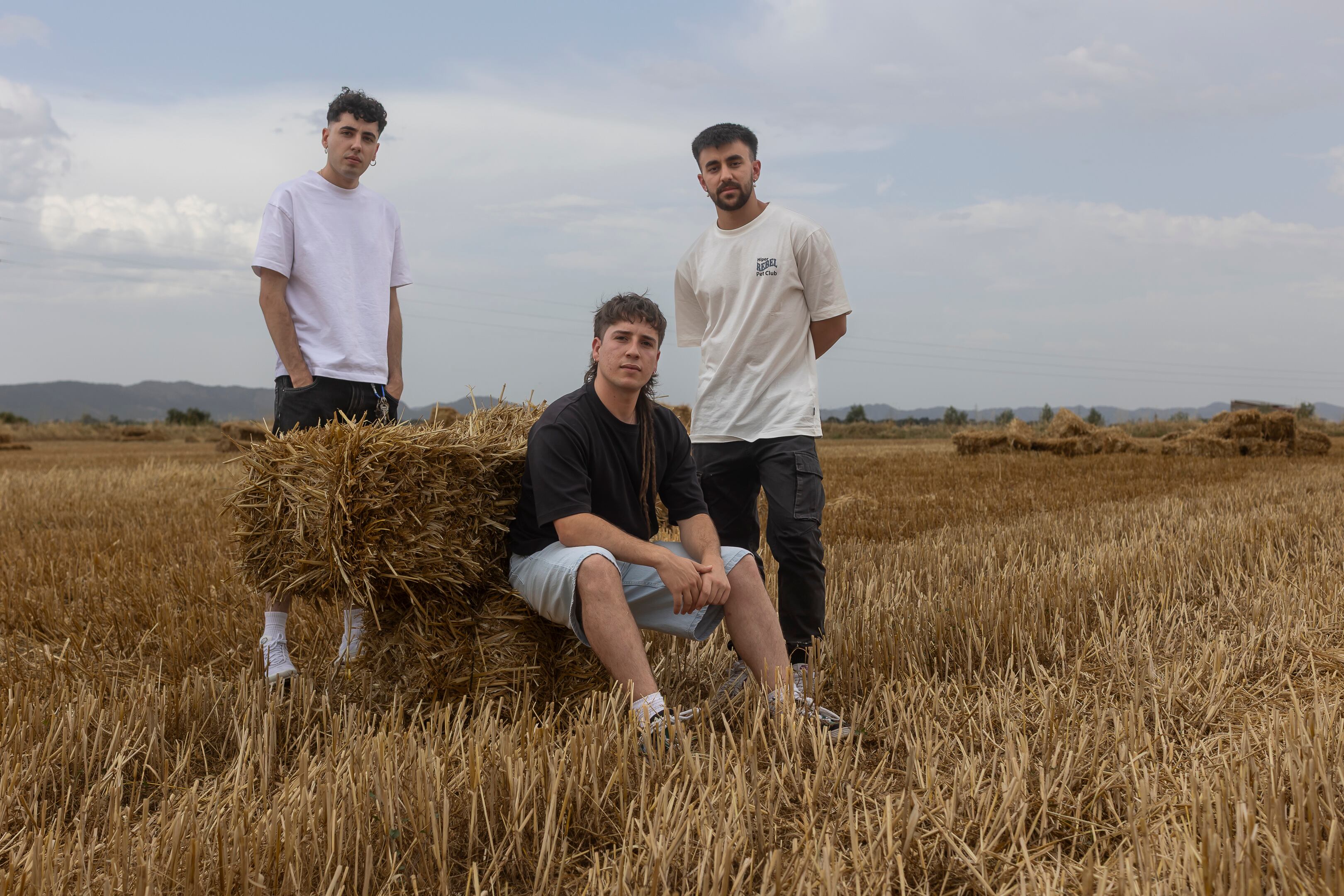 Viaje a la Siberia extremeña en busca del grupo de rock del momento, Sanguijuelas del Guadiana