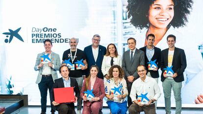 Las startups Alice Biometrics, Bemyvega, Lain Tech, Bread Free, Medical Plasmas y Hotelverse fueron las ganadoras de la 16 edición de los Premios EmprendeXXI, impulsados por CaixaBank y cootorgados por el Ministerio de Industria, Comercio y Turismo, a través de Enisa. Las seis empresas ganadoras, de las 1.135 que han participado, recibirán un premio en metálico de 20.000 euros. Se han otorgado, además, dos accésits con una dotación de 10.000 euros cada uno.