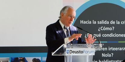 El director general de La Caixa, Juan María Nin, este viernes en su intervención en Bilbao. 