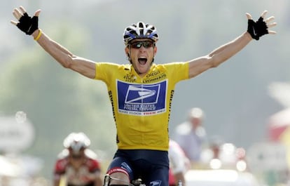 Armstrong, tras ganar una etapa del Tour en 2004.