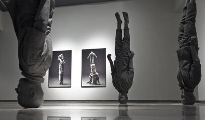 Esculturas y fotografías de Cayetano Ferrández en el Centre de El Carme.