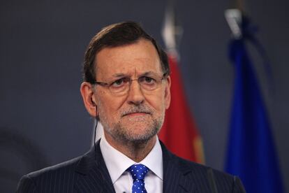 Mariano Rajoy, que ha comparecido ante los medios de comunicaci&oacute;n con motivo de la cumbre hispano-polaca, ha manifestado en relaci&oacute;n al caso B&aacute;rcenas que &quot;el Estado de derecho no se somete a chantaje&quot;, a&ntilde;adiendo que ni se ha producido ni se va a producir &quot;indicaci&oacute;n&quot;, &quot;sugerencia&quot; o &quot;presi&oacute;n&quot; alguna a la justicia. 