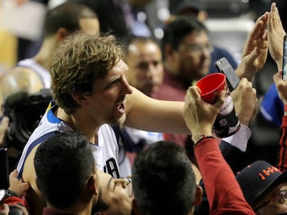 Nowitzki, na Cidade de México.